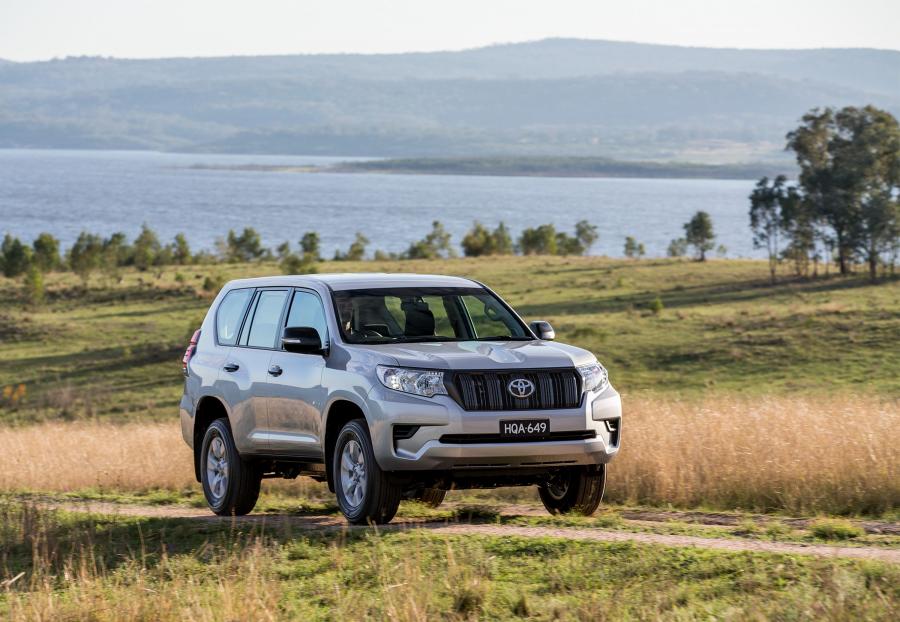  Toyota Land Cruiser Prado GX (150) 2017 года  (AU) (фото 3 из 5)